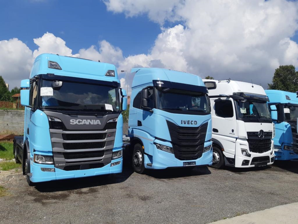 nové trucky na centrálním překladišti